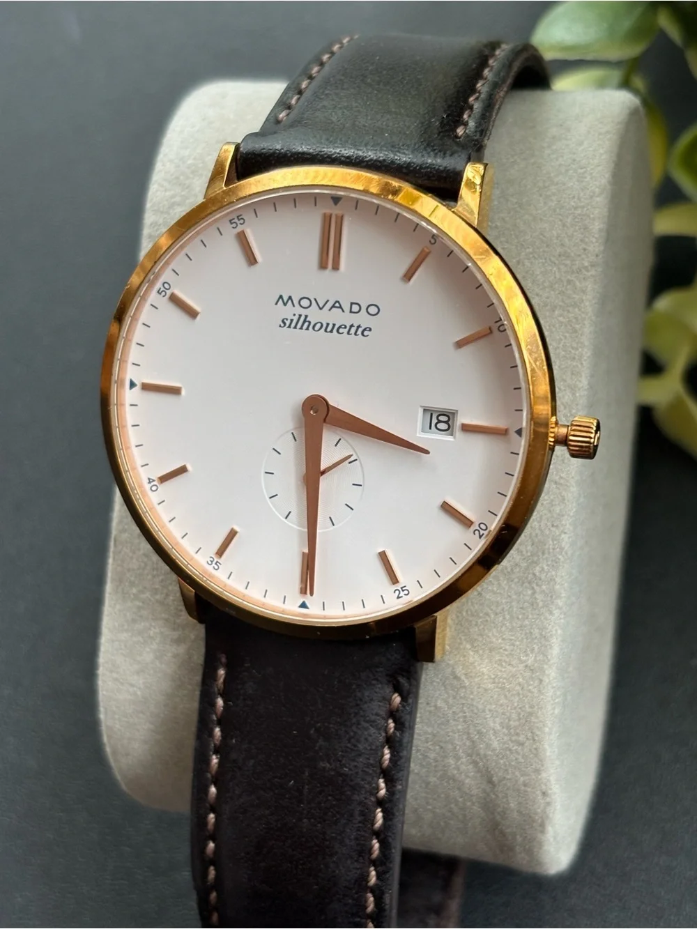 Movado Silhouette Men's Rose Gold Case White Dial Brow Leather Watch